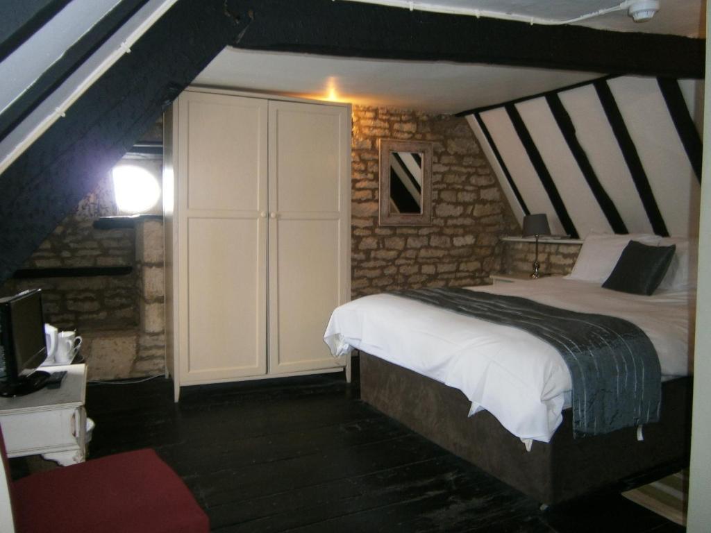 The Kings Arms Hotel Stow-on-the-Wold Room photo