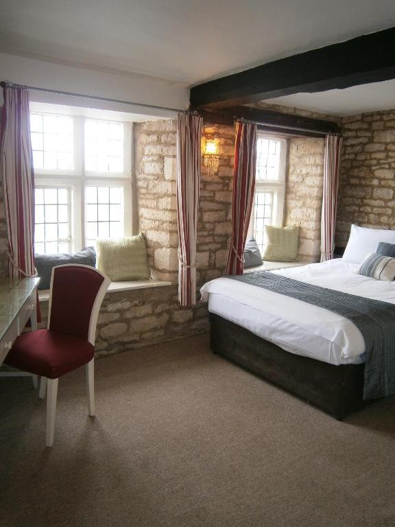 The Kings Arms Hotel Stow-on-the-Wold Room photo